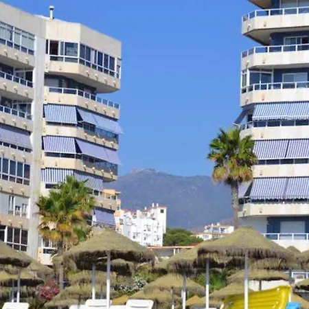 With 2 Bedrooms In With Wonderful Sea View Shared Pool Furnished Garden 50 M Apartament Torremolinos