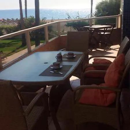 With 2 Bedrooms In With Wonderful Sea View Shared Pool Furnished Garden 50 M 公寓 *