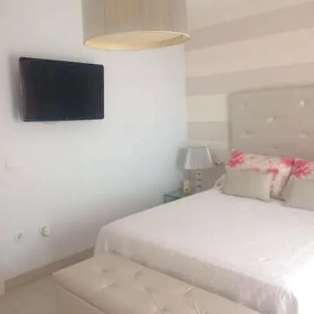 With 2 Bedrooms In With Wonderful Sea View Shared Pool Furnished Garden 50 M * Torremolinos